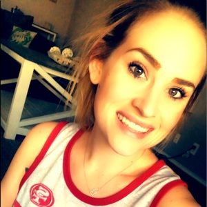 Meet your Posher, Deanna